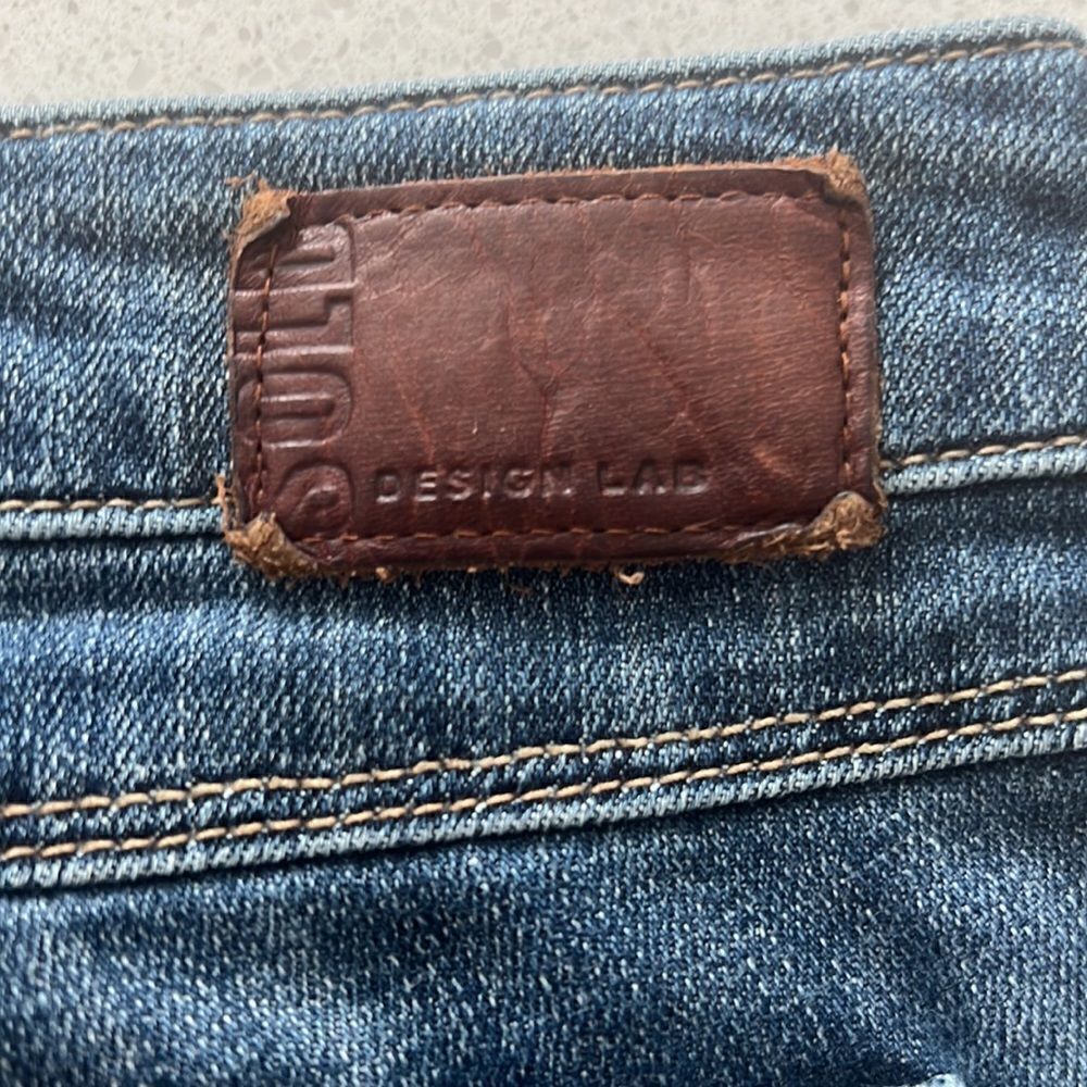 Women’s Sold Design Lab Distressed Jeans - Picture 7 of 8